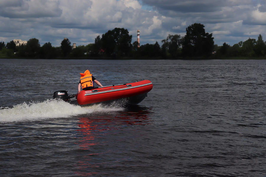 Лодка РИБ Roger Gelium 430 (высокий борт, ПВХ конус)