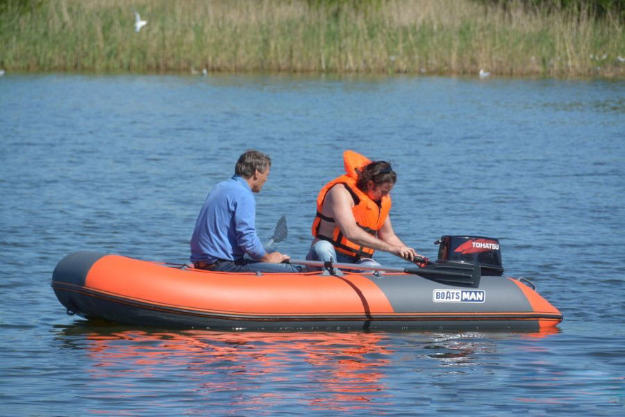 Лодка BoatsMan BT330K